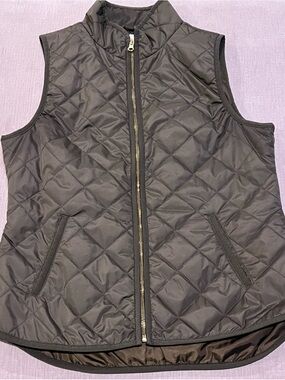 Old Navy Olive Green Lightweight Quilted Puffer Vest with Gold Zipper